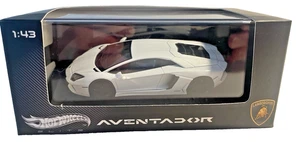 Hot Wheels Elite Lamborghini Aventador 1:43 Bianco Edizione Limitata - Foto 1 di 15