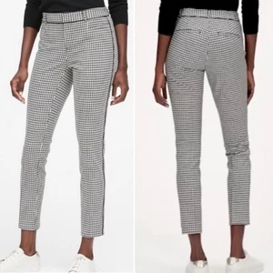 Pantalones Banana Republic 2 Cortos Sloan Fit Negro Cuadros Elastizados Tubería Lateral - Imagen 1 de 9