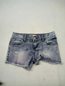 Girls l.e.i. Chelsea Low-Rise Cut Off denim short size 8 Distressed - Picture 1 of 3
