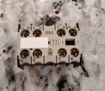 KLOCKNER MOELLER 22 DIL E AUXILIARY CONTACT - Image 1 of 4