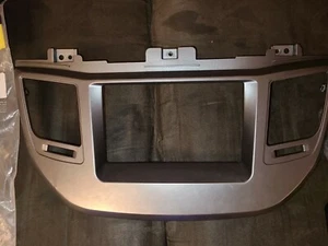 Scosche HY1635SB ISO Double DIN Dash Kit w/ Pocket for 2016-Up Hyundai Tucson - Picture 1 of 5