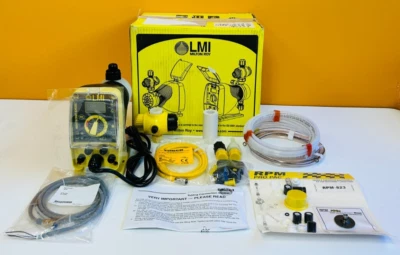 LMI Milton Roy AD941-925SI 0.5 GPH, 250 PSI, AD Ser Chemical Metering Pump. New! - Image 1 of 4