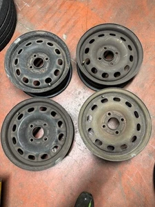 4 Gebrauchte Stahlfelgen 14 Zoll Für Ford Fiesta 14 4x108 63.4 - Bild 1 von 6
