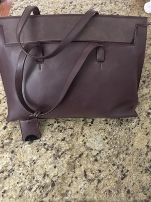 bolso tom ford cuero borgoña Foto 1 de 3