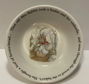 Wedgwood Peter Rabbit Mom Mrs. with Basket Bowl Frederick Warne Co. England - Picture 1 of 3