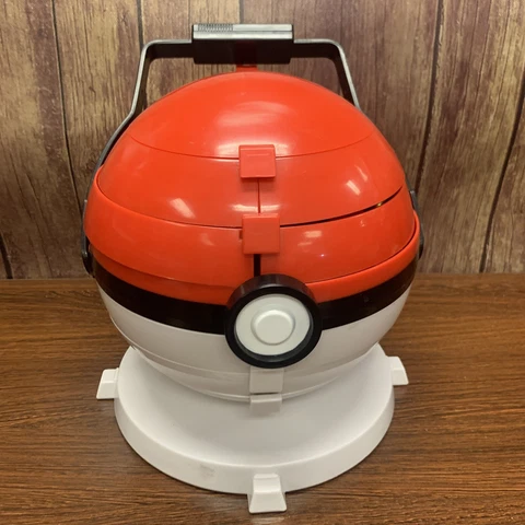 Pokemon - Pokeball Marble Carry Case - 69 Marbles - Toy Biz Cover