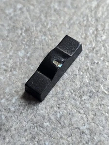 Korg M1 / 01 - Parts - Cap for Slide Potentiometer - Picture 1 of 3