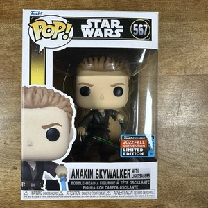 Star Wars Anakin Skywalker 567 Two Lightsabers 2022 Fall Convention VAULTS NRFB - Bild 1 von 6