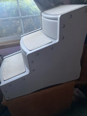 Pet Gear Easy Step III Pet Stairs, 3 Step for Cats/Dogs, - Image 1 of 4