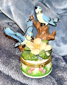 Ceramic Blue Jay/Birds Hinged Trinket Box - Picture 1 of 4