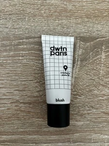 DWTN Paris  |  Blush Rouge Make Up - Bild 1 von 2