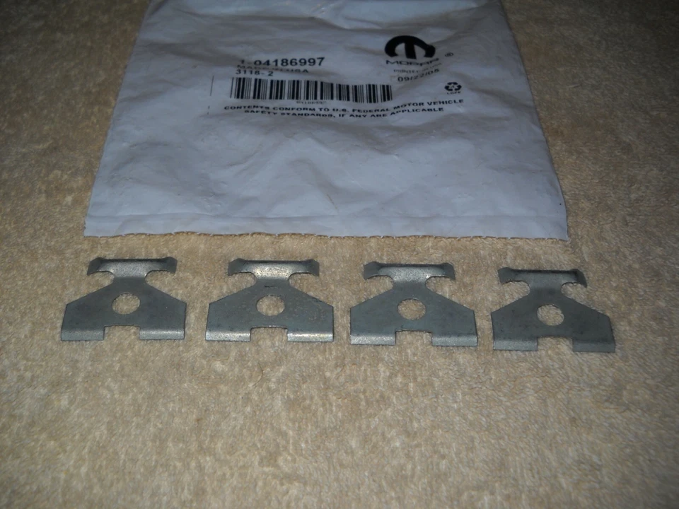 Pinza de freno de disco clips de retención de pinza de freno de disco camioneta Dodge Truck 1974-93 nuevo de stock (4) Foto 1 de 1