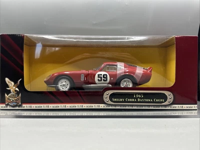 1/18 Road Signature 1965 Shelby Cobra Daytona Coupe красный 59 92408; - Изображение 1 из 4