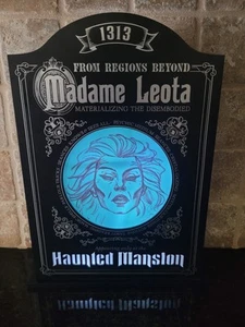 Madame Leota The Haunted Mansion Leuchtschild New Spirit Halloween 15,5 x 10,5 - Bild 1 von 7