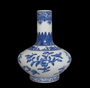 Qianlong Signed Old Chinese Blue&White Porcelain Vase w/pomegranate - Picture 1 of 13