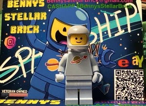 LEGO Classic Spaceman azul real claro con casco personalizado y tanque de aire precio marzo - Imagen 1 de 5