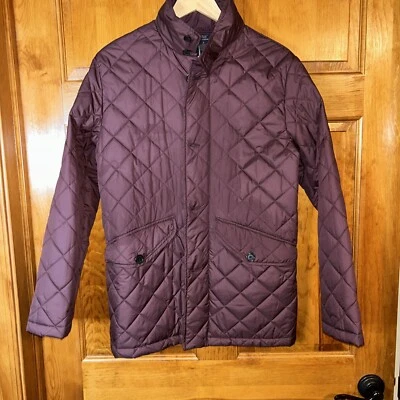 Brooks Brothers 346 Ciruela Acolchada con Forro a Cuadros Botón/Cierre de Cremallera Talla M-USADO EN EXCELENTE ESTADO Foto 1 de 4