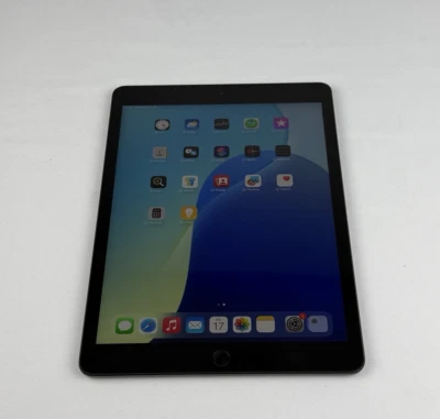 Apple iPad 8. Gen 32GB, Wi-Fi, 10,2 Zoll - Space Grau - Bild 1 von 3