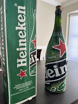 Винтажная 3-литровая бутылка Magnum с пивом HEINEKEN. Специальное издание - Изображение 1 из 3