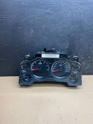 2007 2012 GMC Yukon Tahoe Sierra Speedometer Cluster Gauge Oem t9214 DG - Image 1 of 4