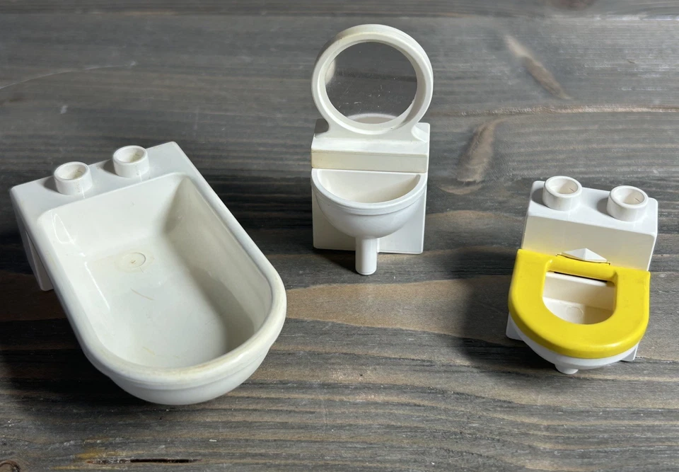 Lego Duplo Bathroom Bath Set Bathtub Shower Sink Toilet Mirror  - Image 1 of 1