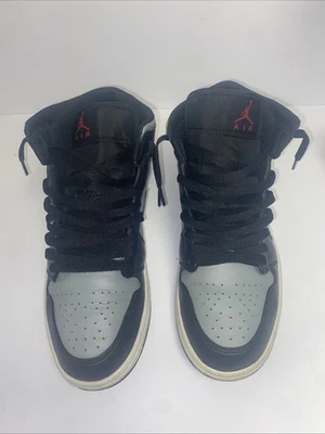 Zapatilla deportiva para hombre Nike Air Jordan 1 Mid Shadow roja talla 9,5 certificado de autenticidad 554724-096 Foto 1 de 4