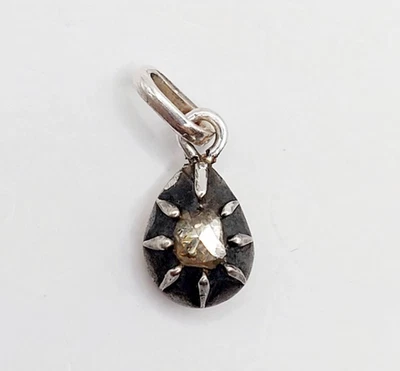 Ciondolo vittoriano argento goccia diamante taglio rosa su paillon (circa 1850) - Immagine 1 di 4