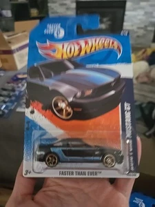Hot Wheels 2011 Faster Than Ever ‘10 Ford Mustang GT Black w Blue Stripe #144 A4 - Picture 1 of 7