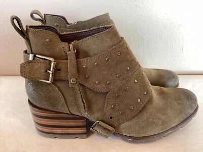 Mujer CAT Botines Verde Gamuza Remaches 2 Pulgadas Tacón Talla 8 Foto 1 de 4