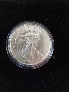 2016 1 oz Silver American Eagle Coin - Picture 1 of 2