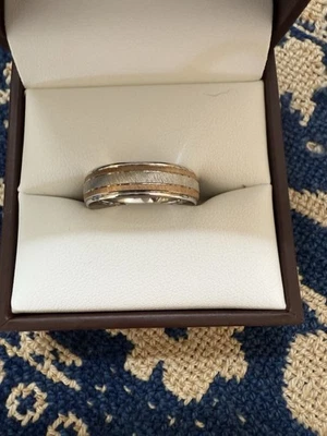 14K White & Rose Gold Men’s Eternity Band Size 10 - Image 1 of 3