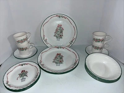 Juego de 20 vajilla de vacaciones Corelle Callaway diseño navideño Foto 1 de 4
