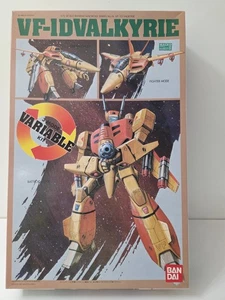 BANDAI Macross 1/72 Plastic Model Kit VF-1D Trainer Type Variable Valkyrie - Picture 1 of 9