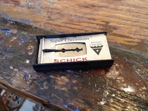 Vintage Schick Super Chromium Razor Blades - 2 Blades - Picture 1 of 2