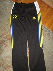 PANTALONES DE CALENTAMIENTO ADIDAS Pista Sudadera Baloncesto 22 Negro Azul Amarillo Rayas JUVENTUD XL - Imagen 1 de 4