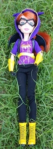Mattel Bat Girl Barbie - Picture 1 of 4