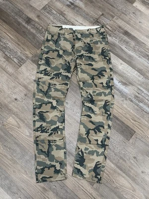Pantalones Levis Camuflados Para Hombre 32x32 Bolsillo con Solapa Caza Exterior Bosque Foto 1 de 4