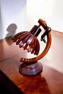 Lámpara hecha a mano, madera, | Luz de mesa rústica | Iluminación de decoración del hogar para dormitorio Foto 1 de 3