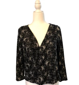 H&M Women’s Small V Neck 3/4 Sleeve Blouson Top - Picture 1 of 10