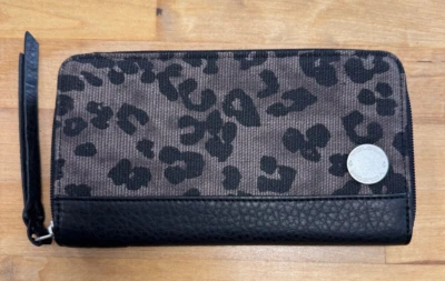 Volcom Woman Outta Town WALLET BLK Portmonee schwarz NEW Neuware Portofrei!! - Bild 1 von 3