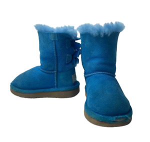 Ugg Girl's T Bailey Bow Sheepskin Suede Blue Boots Us size 6, Eu size 22.5