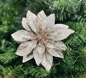 Deslumbrante Plata Brillo Flor de Pascua Elige Elegante Acento de Navidad Artesanías - Imagen 1 de 5