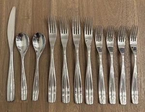 11-teiliges Studio Williams Edelstahl Besteck Set, 8 Gabeln, 2 Löffel, 1 Messer - Bild 1 von 20