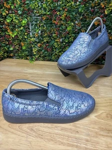 Vionic Pro Avery Metallic Leather Slip On Shoes Blue/Silver VA423 Womens 7.5 EUC - Picture 1 of 9