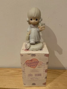 Precious Moments Growing In Grace, 5 Jahre, blondes Mädchen Figur 136247 mit Karton - Bild 1 von 9