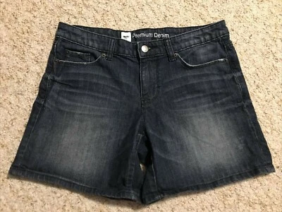 Pantalones cortos elásticos de tiro medio Mossimo Premium de mezclilla para mujer talla 6 (cintura 30") Foto 1 de 4