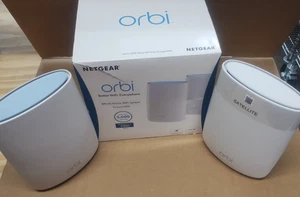 Net gear Orbi AC3000 RBK50-100NAS Whole Home WiFi System Tri-Band - Afbeelding 1 van 3