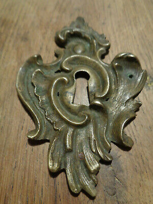 REDUCED HALF PRICE. French Antique Brass Escutcheon Keyhole Plate.  • 10.80$