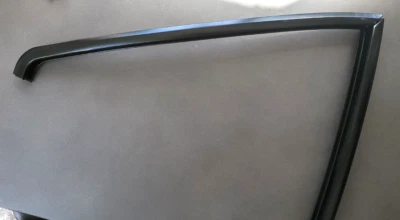 Cuadro trasero derecho Ferrari F40 cuarto ventana 62478000 metal aluminio plástico Foto 1 de 4