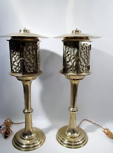 LUXE Pair HOLLYWOOD REGENCY Chinoiserie BRASS LAMPS Midcentury Japanese LANTERN - Picture 1 of 12